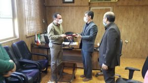 تقدیر از معاونت خدمات شهری شهرداری منطقه ۵ اهواز توسط رییس دانشگاه پیام نور مرکز اهواز