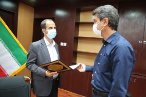 مراسم تودیع و معارفه رئیس اداره برنامه ریزی شرکت نفت وگاز مسجدسلیمان برگزار شد