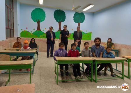 رنگ آمیزی مدرسه حافظ روستای پلی در روستای لالی انجام گرفت