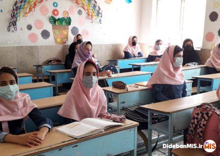 رمضان در طبیعت با هدف آموزشهای محیط زیستی در مدارس شهر اقلید