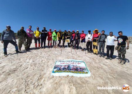 صعود گروه پارسوماش مسجدسلیمان به قله کوه لیله 