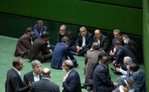 مناقشات ادامه‌دار مجلس و دولت/ قالیباف می‌گوید خسته‌اید؛ خاندوزی می‌گوید هزینه‌تراشی می‌کنید، مشغول آنها هستیم!
