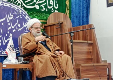 عمامه‌پرانی کار جدیدی نیست / مراقب باشیم ته دل ما خالی نشود