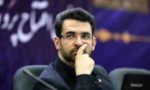 واکنش آذری جهرمی به اخراج معلمی به دلیل پخش موسیقی