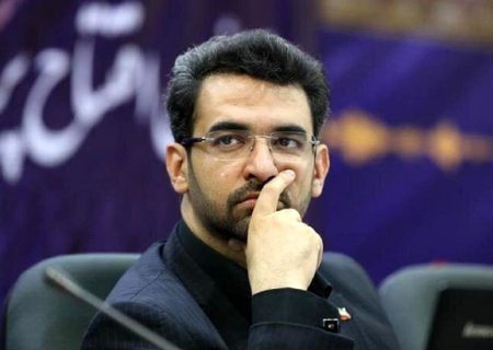 واکنش آذری جهرمی به اخراج معلمی به دلیل پخش موسیقی