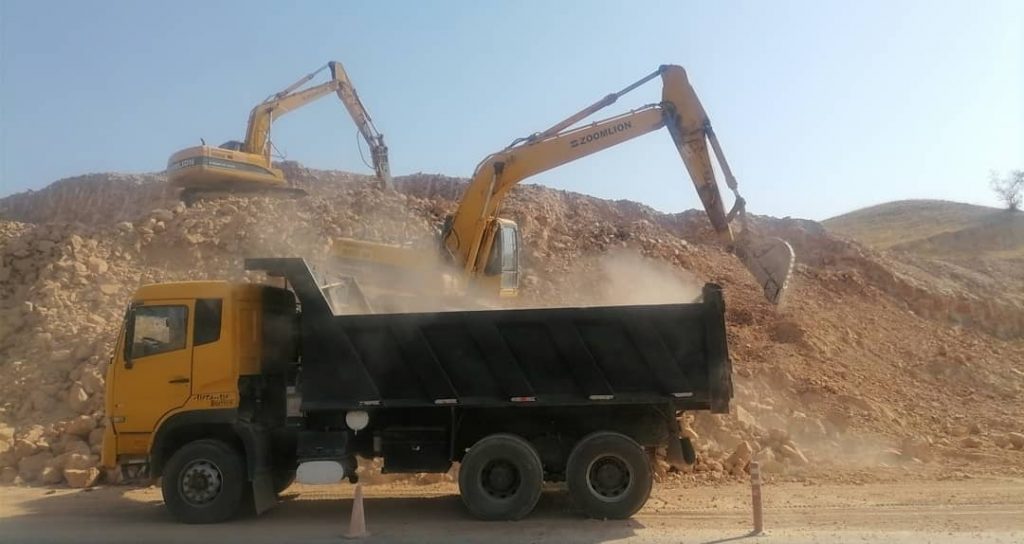 استمرار فعالیت پروژه تعریض و چهارخطه کردن ورودی شهرستان با اعتباری بالغ بر ۴۲ میلیارد تومان