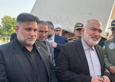 ادای احترام استاندار خوزستان به مقام شامخ شهدای گمنام شهرستان مسجدسلیمان