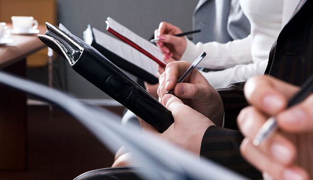 وقتی سیاست تعامل با رسانه در خوزستان به شکایت از خبرنگار می‌رسد